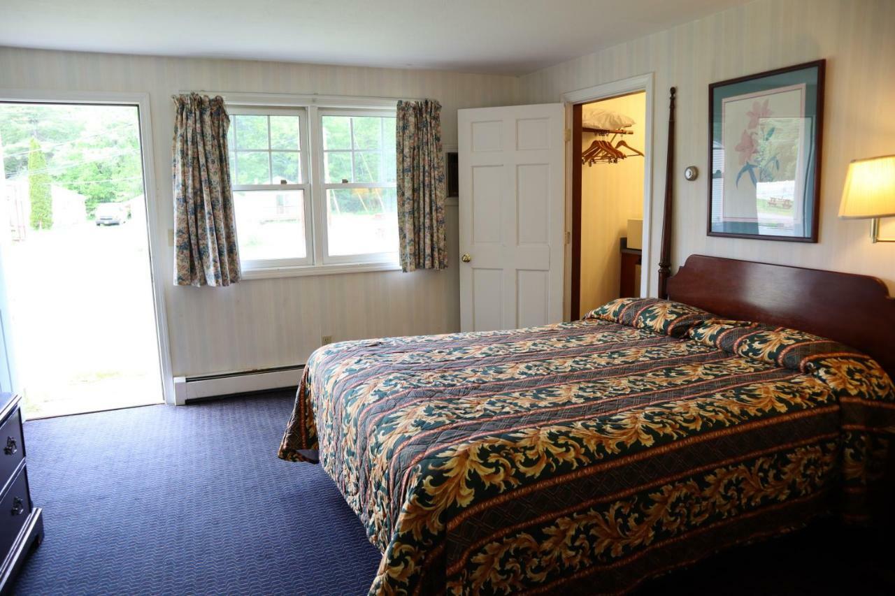 The Villager Motel บาร์ทเล็ตต์ ภายนอก รูปภาพ